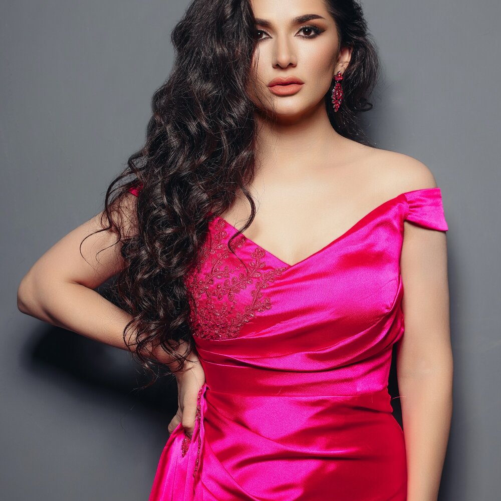 Трансвестит өзін трахает (фото)