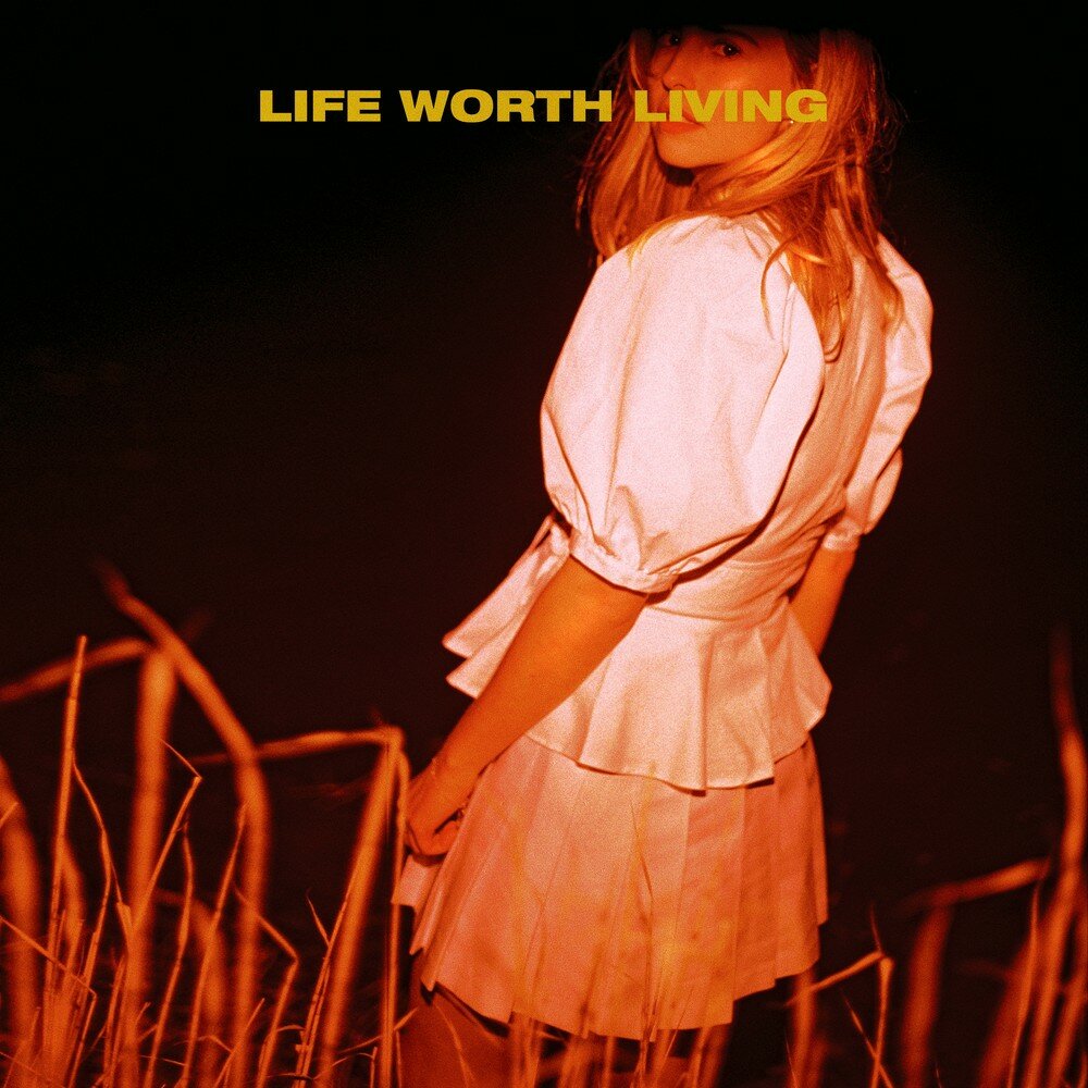 Live worth living. Картинка дбт life is worth to live. Live worth living. Live worth living. Laurel life worth living.