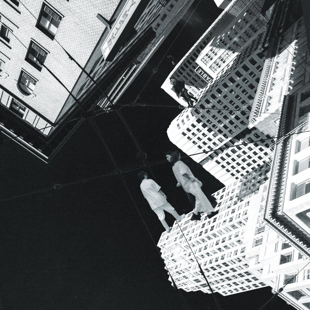 Max broken. Marc benjamin fall for you. Люди с осколками в голове. Крис поланд гитарист. Айфон 12 и 13.