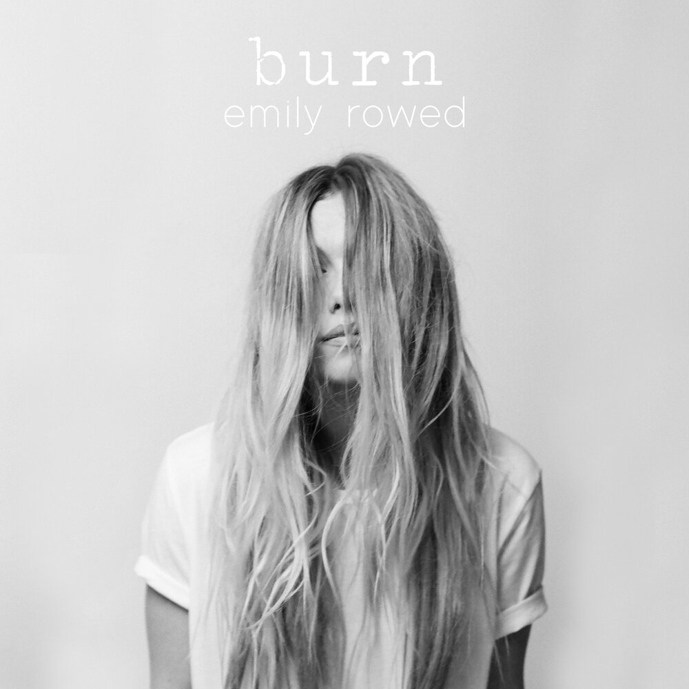 Emily burns. Эмили бёрнс. Emily Rowed. Rowed.