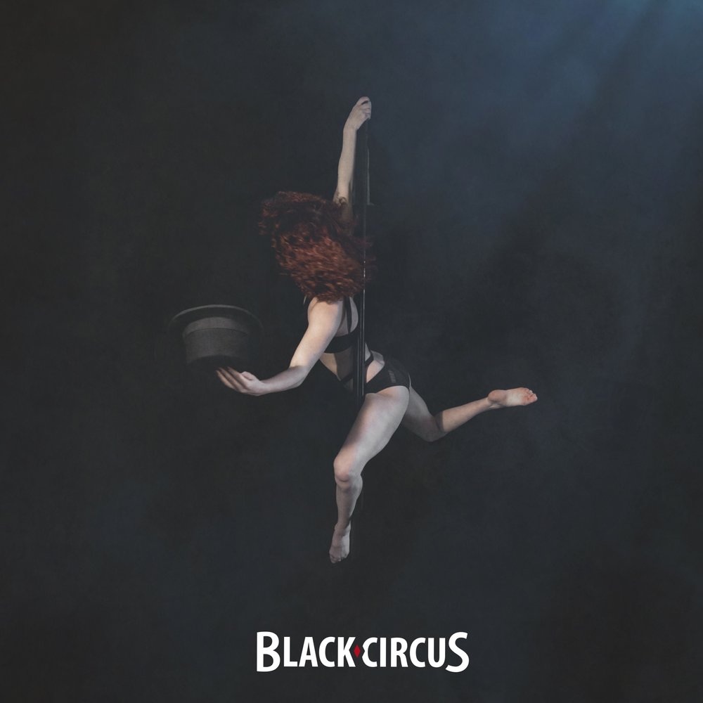 Black Circus. Circus Black polosa.