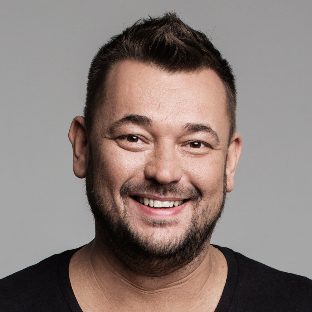 Жуков руки вверх. Дети сергея жукова руки вверх. Сколько сергею жукову. Дети сергея жукова. Семья жукова сергея руки вверх.