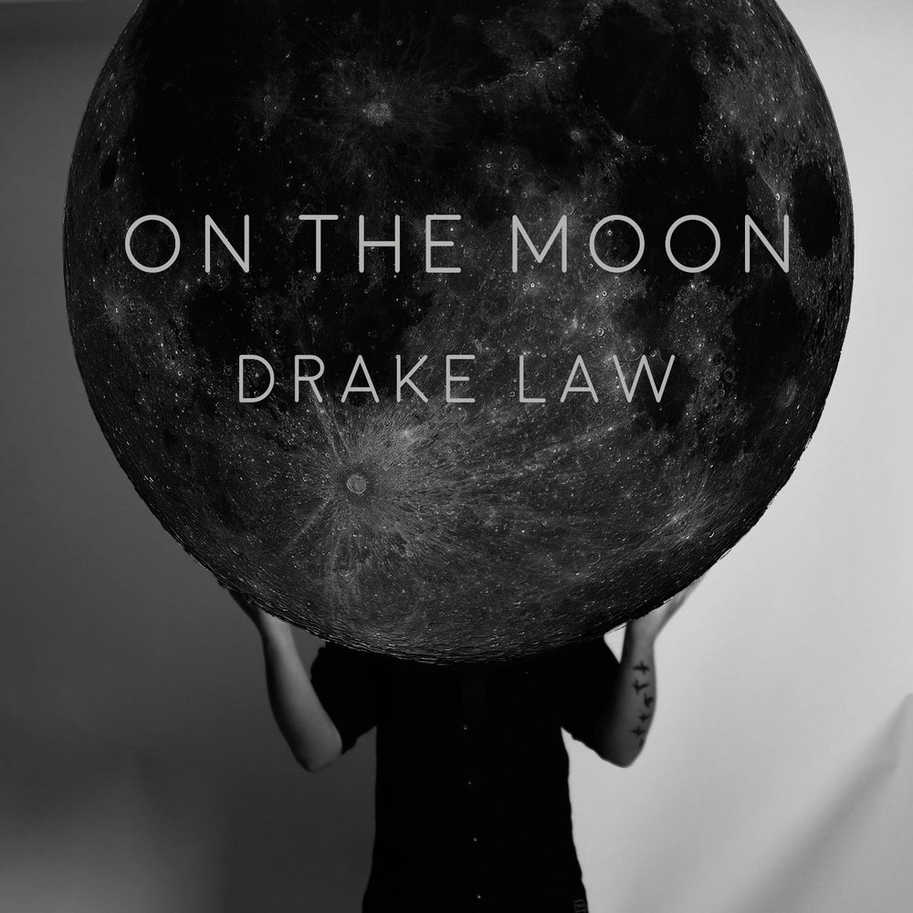 Яблоко луна песня. Moonlight песня. Drake Moon. On the Moon песня. Moon Song.