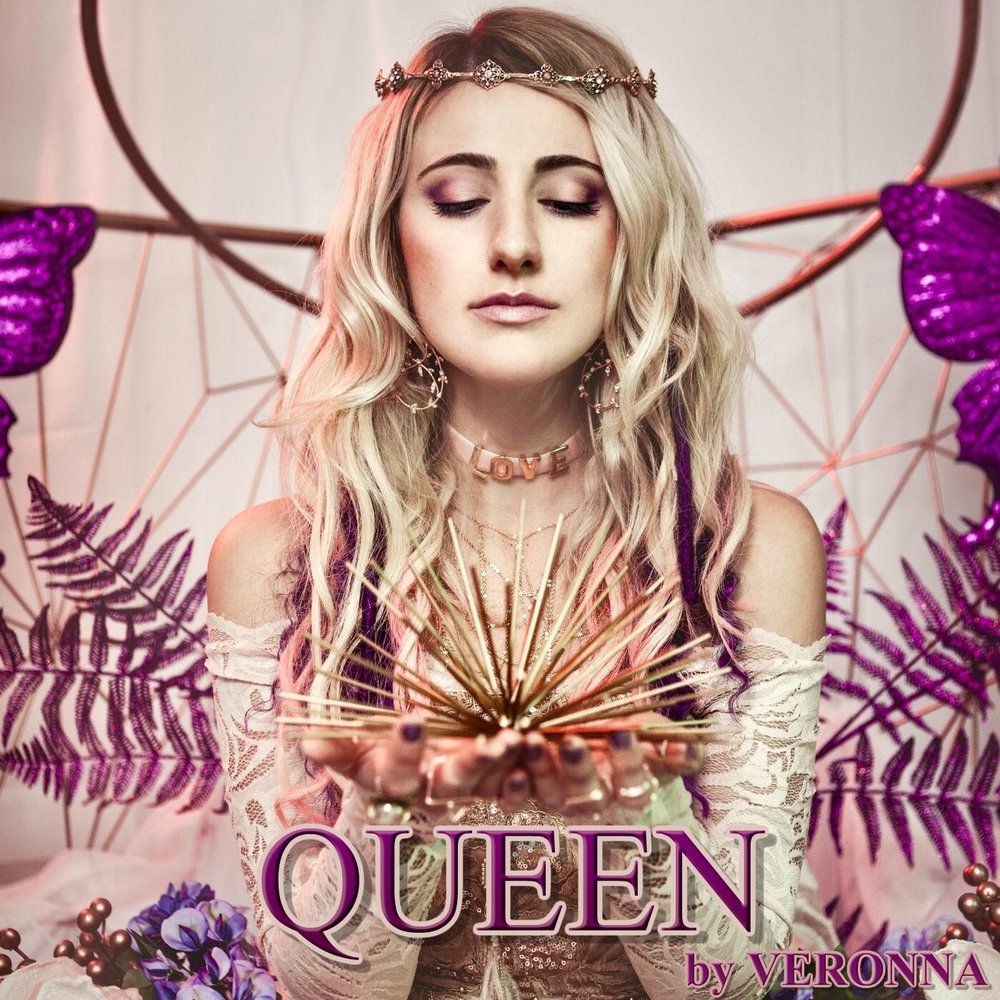 Слушать королева. Включи Queen. Обложка к треку Королева. Королева обложка на ютубе. Королева поп музыки.