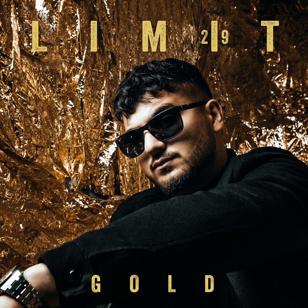 Слушать золотые 90. Золото певец. Альбом g.o.l.d. Марин Голд певец. Песня Gold.