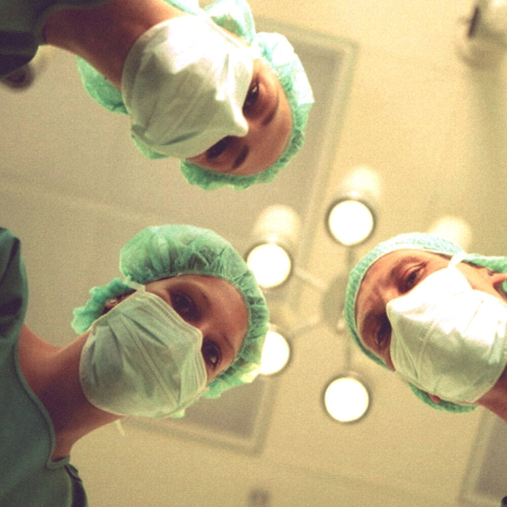 Человек в реанимации в коме. Пять лет комы. Ребенок в больнице реанимации. Пять лет комы. Пять лет комы.