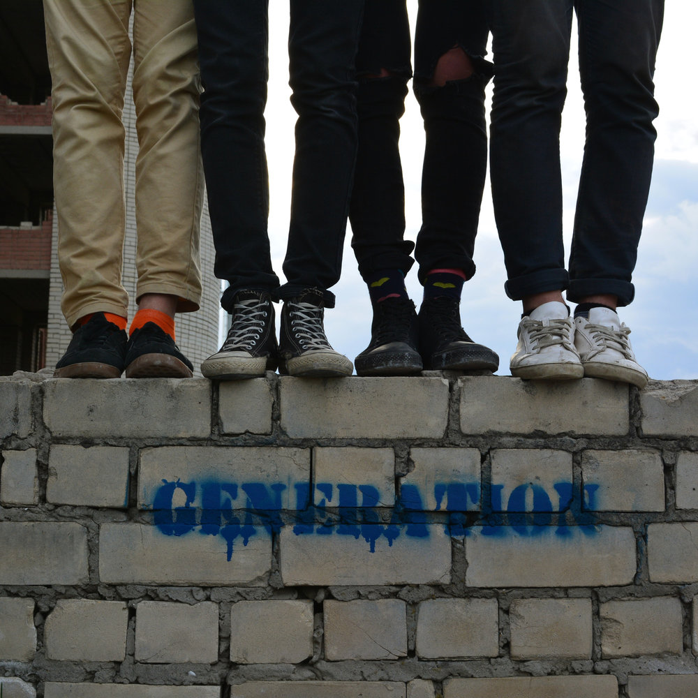 I need some sleep eels текст. Eels - need some sleep. First blue. 1 blue. Need some air перевод.