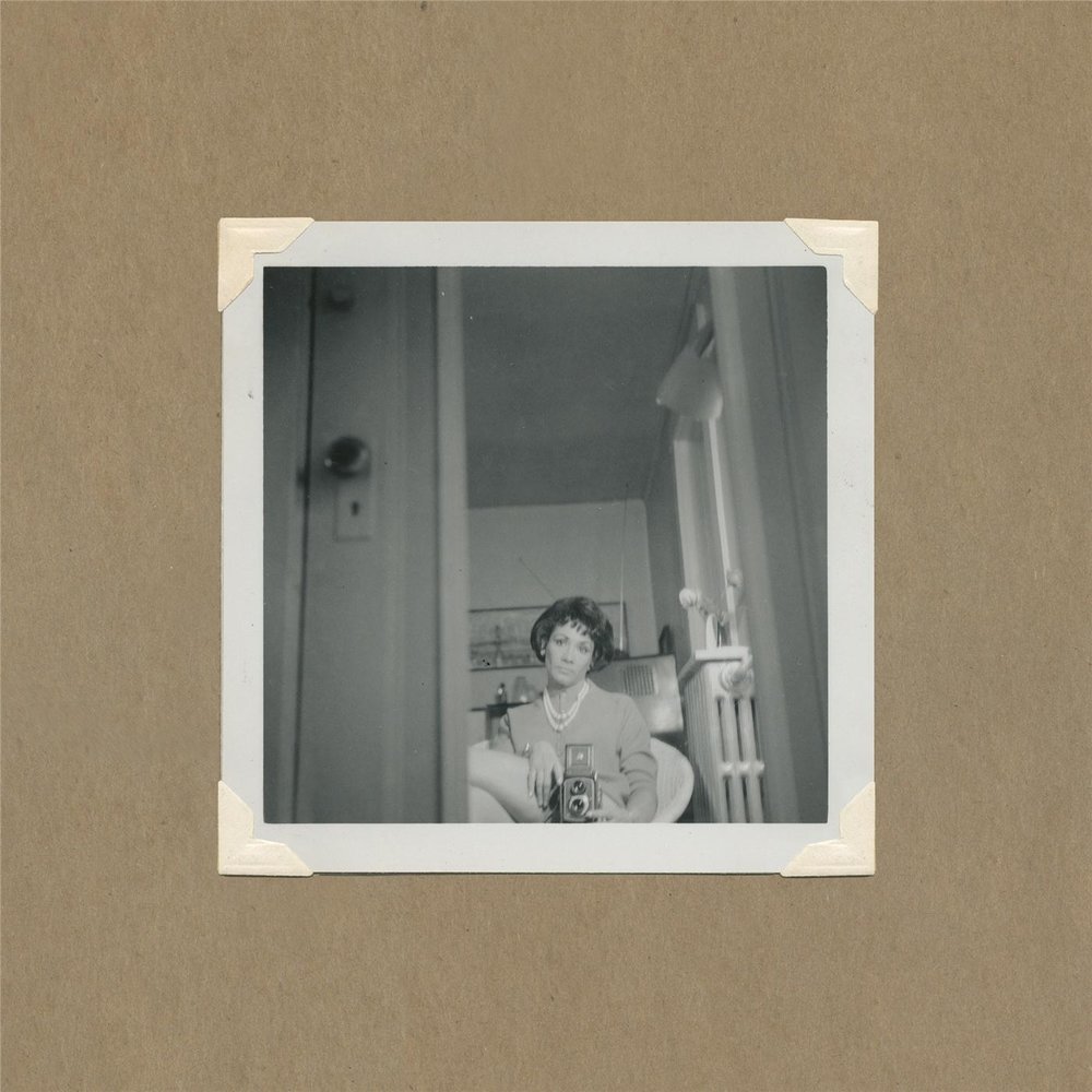 Вылетел с горки. Горка юмор. Стиль волна. Sliding through. Sliding through.