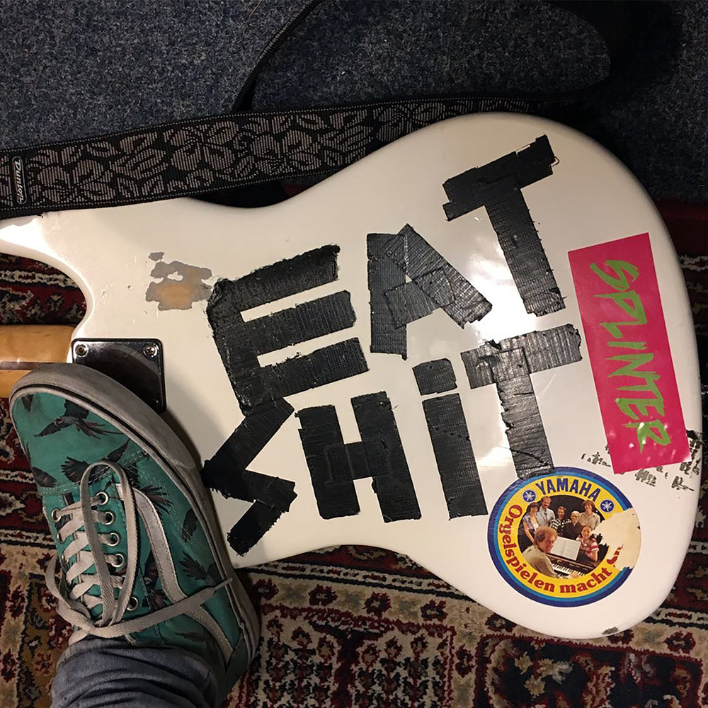 Eat shit. Eat my shit. Eat my shit. Халк хоган пьет чай. Eat my shit.