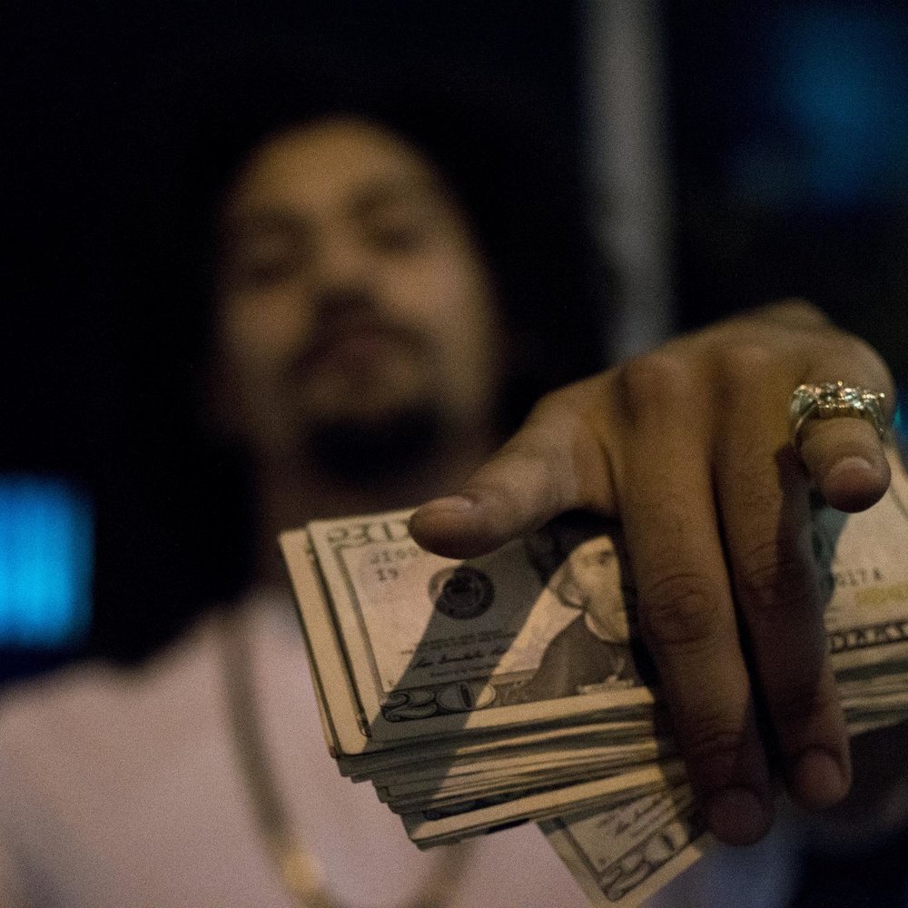 Песня а это мне деньги звонят. Аватарка деньги звонят. Yung sheikh биография. Деньги звонят. Песня а это мне деньги звонят.