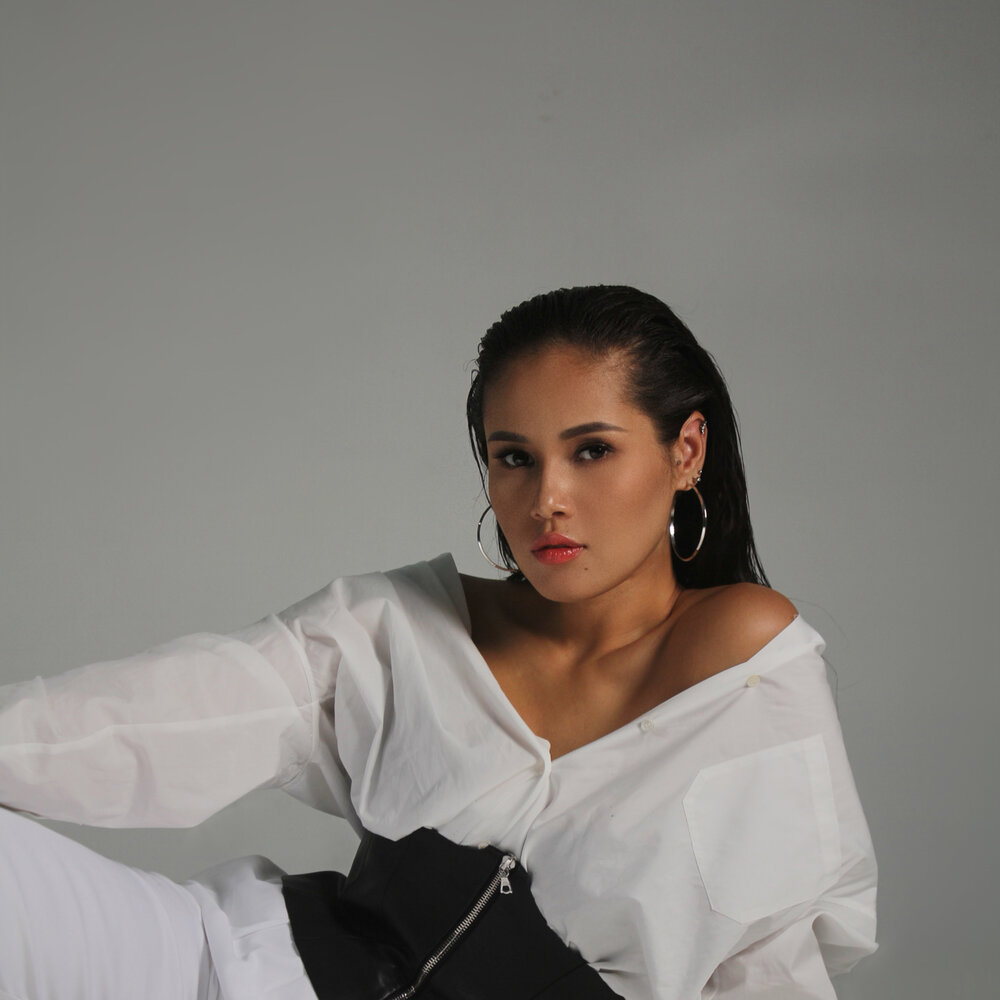 назима тнт. певица назима джанибекова. назима певица.