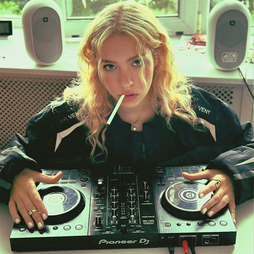 track-cover
