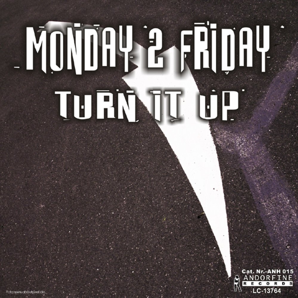 Песня my turn. Песня turn. Turn it up. Turn it up (Remixes). Boulder - turn the Radio up.