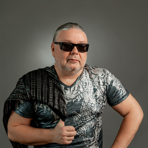 Владимир Захаров
