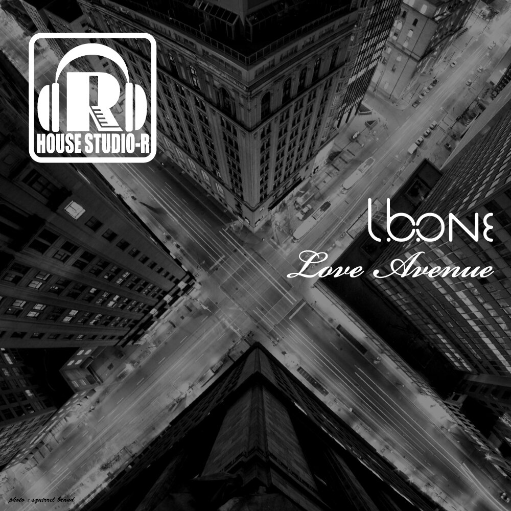 One b ones. L'Avenue Music. American Avenue & Love. Песня one Love two MAUSONE House обложка.