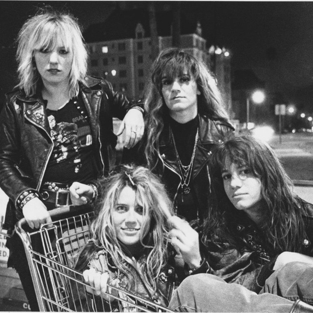 L 7 фото