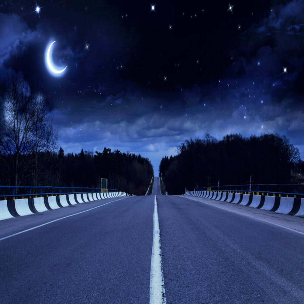 Дорога на луну песня. Дорога ночью. Дорога к Луне. Ночная дорога Луна. Ночное небо с дорогой.