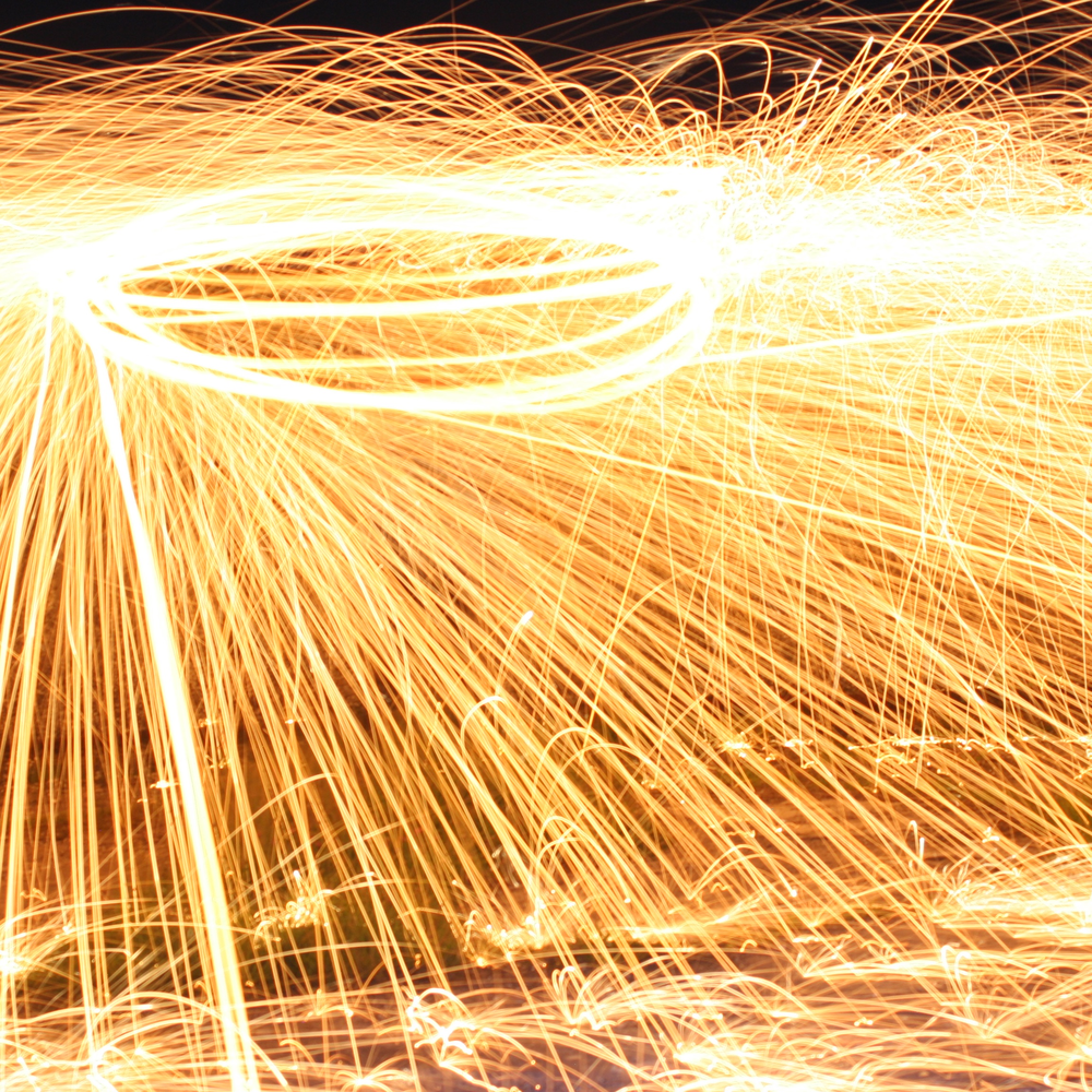 Слушают небо. Three fields. Three fields entertainmentblogo. Slow rise гонки. Бернаут аркадная гонка.