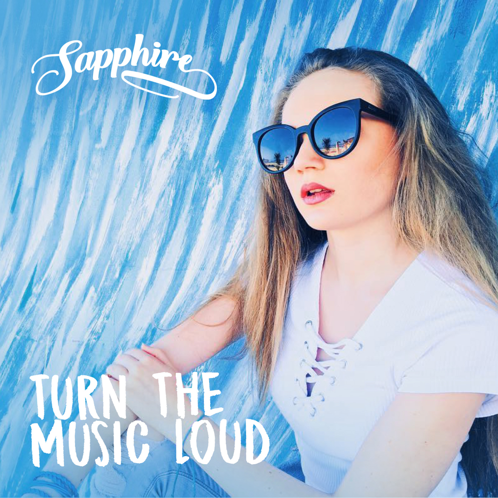 Tonight the music so loud. Sapphire Singer. Saphir Singer. Sapphire певица портрет. Нежность DJ Sapphire.