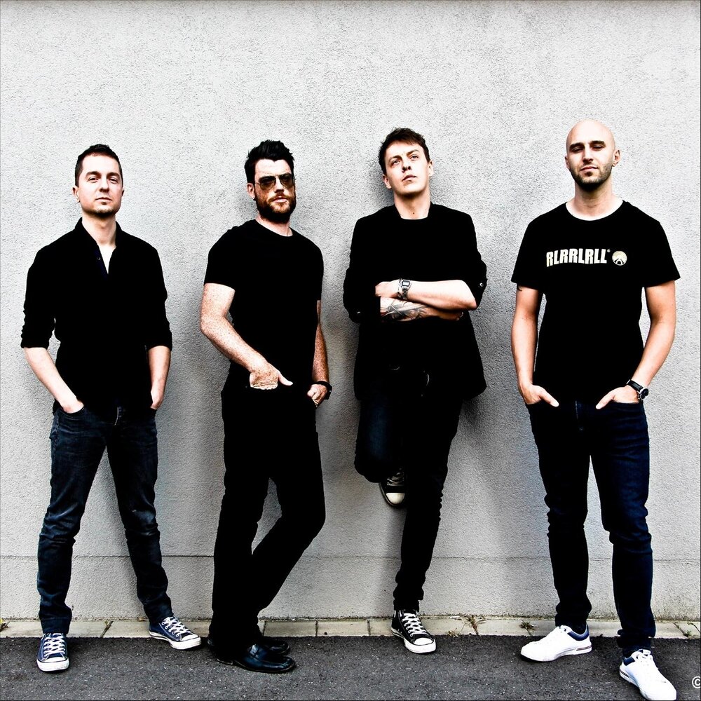 аркадий кобяков. исполнитель позади. тэриус. исполнитель позади. исполнитель позади.