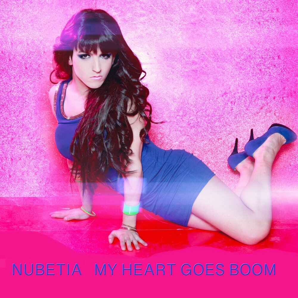 My Heart Boom Boom. My Heart went Boom. Boom Boom go go. Boom Boom go. Включите песню бум бум