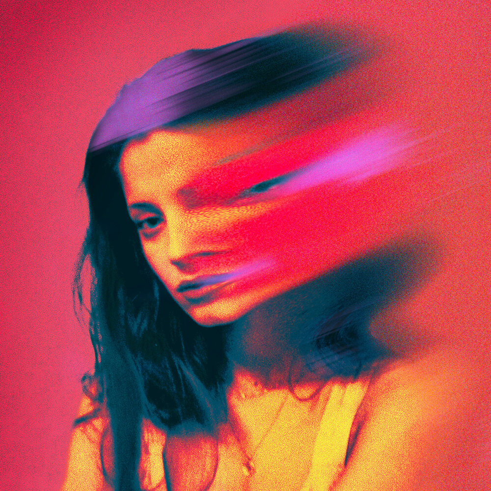 Iliona певица фото. Анжелина анджелина джоли. Iliona фото. Moins joli. Илиона.