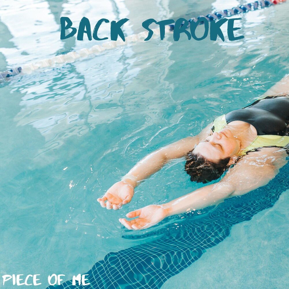 Back stroke. Девушка в бассейне. Фотосессия в бассейне. Девушка плавает. Девушка плавает в бассейне.