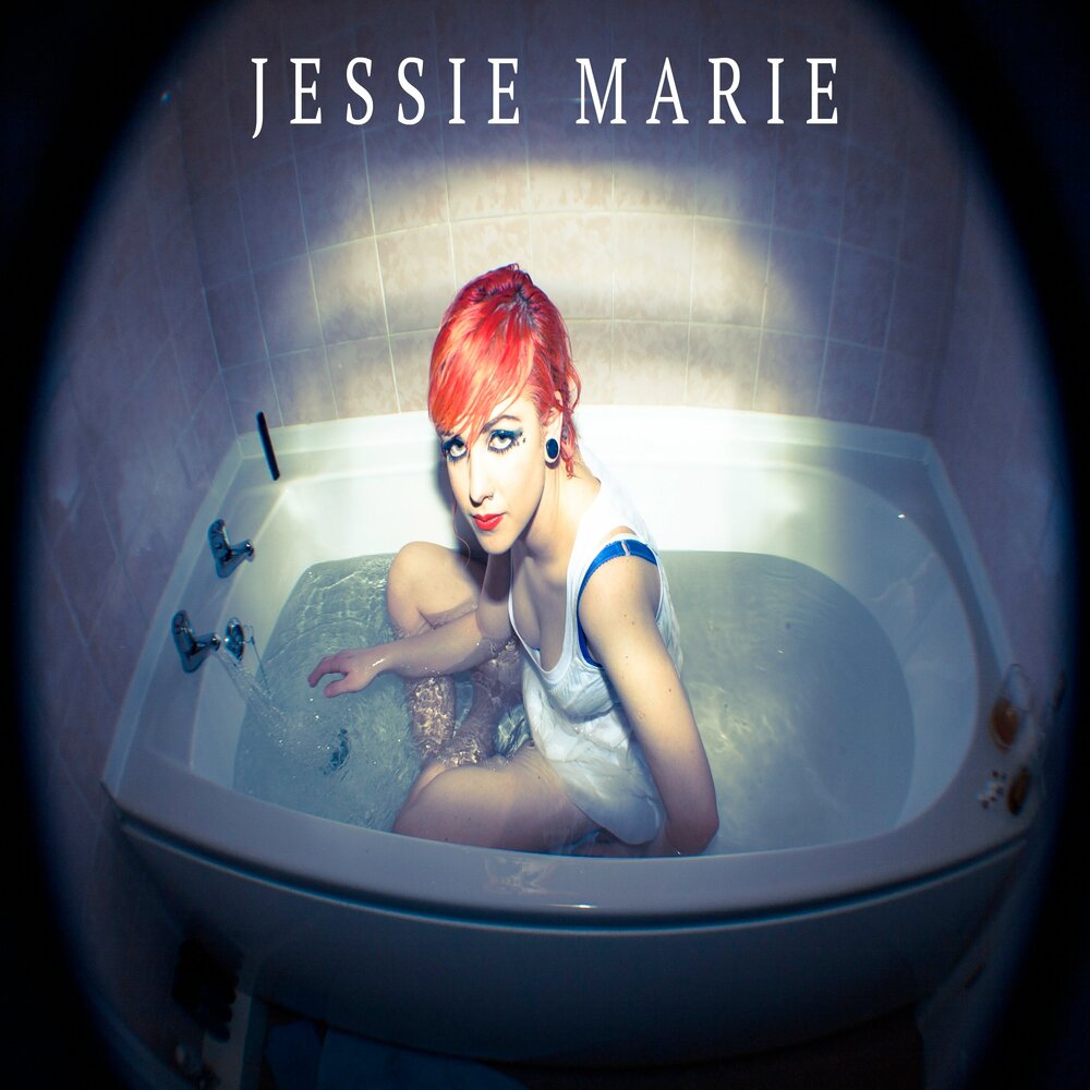 Where maria from. Джесси Марие. Джесси Мари. Jessie Marie. Джесси Марие в шортиках.