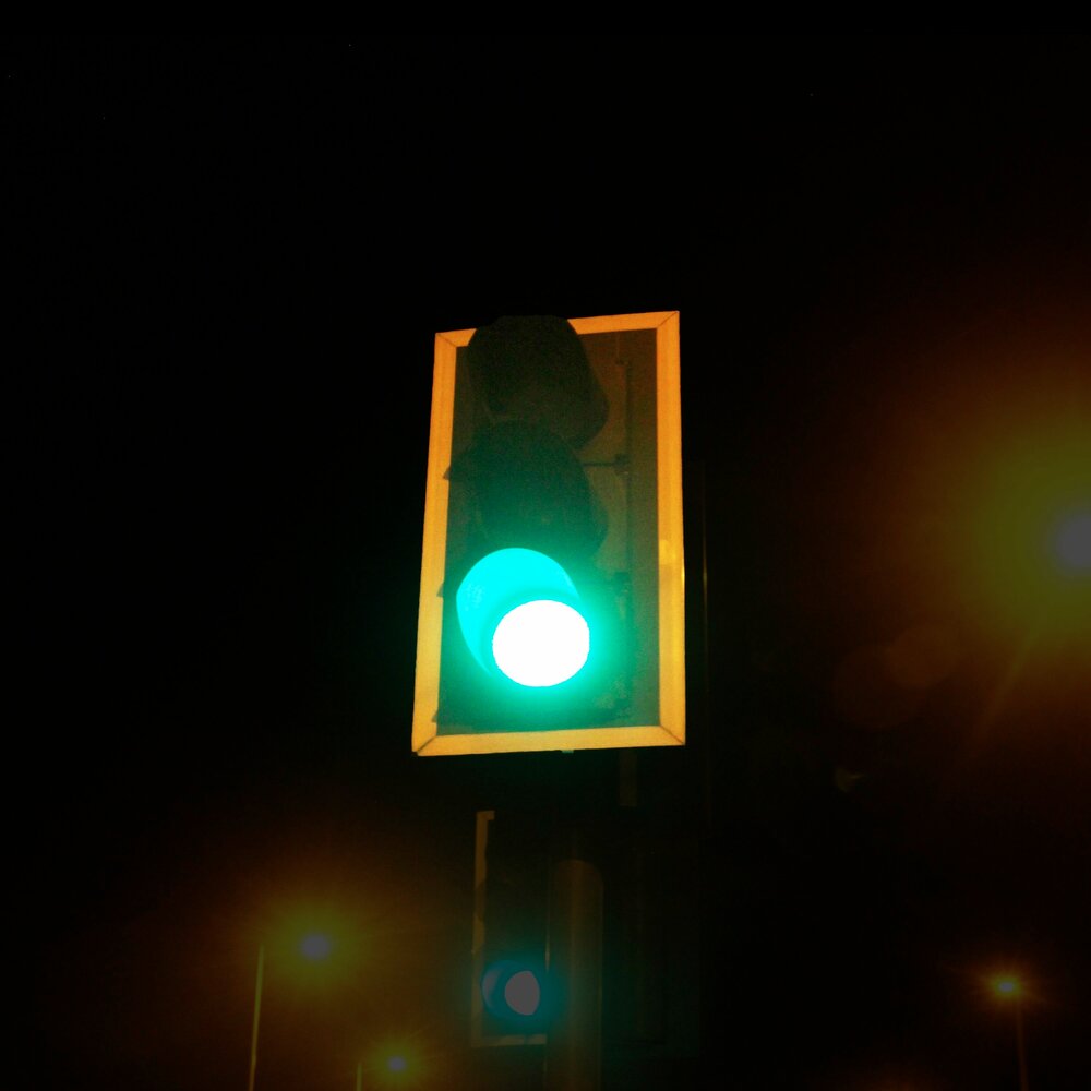 Песню green light