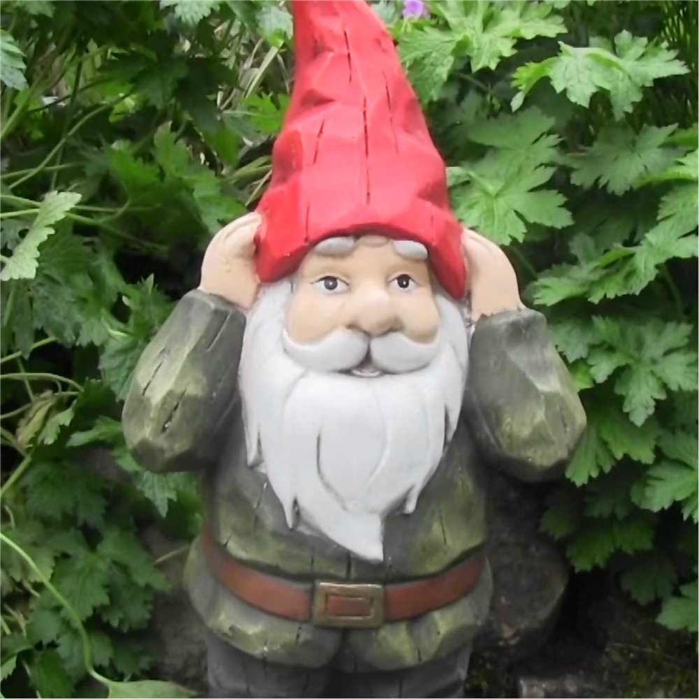 Старый гном сказочный. Гном слушать. Гном слушает. Гном строит дом. Гном слушать.