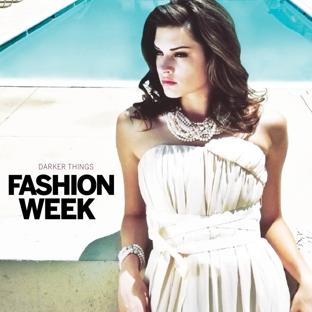 Песня модный дне. Fashion week обложка. Fashion week обложка песни. Песня Fashion обложка. Fashion week Remix.