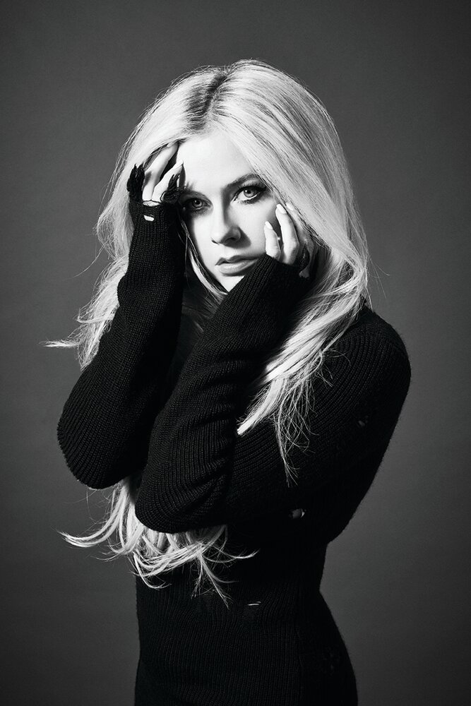 Жұмсақ кеудеге қысылған бейне