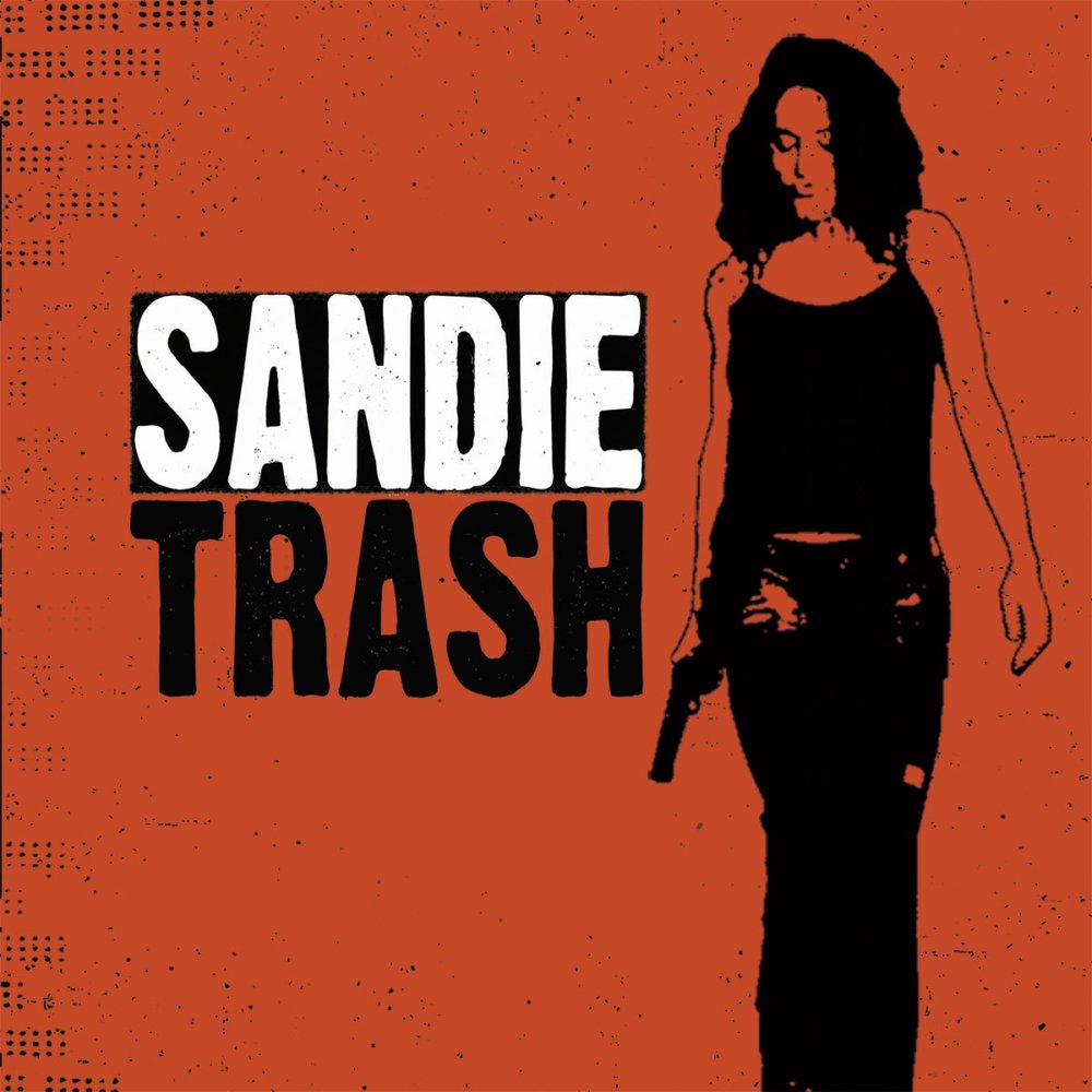 Lives lives in the trash. Саша Sandie.