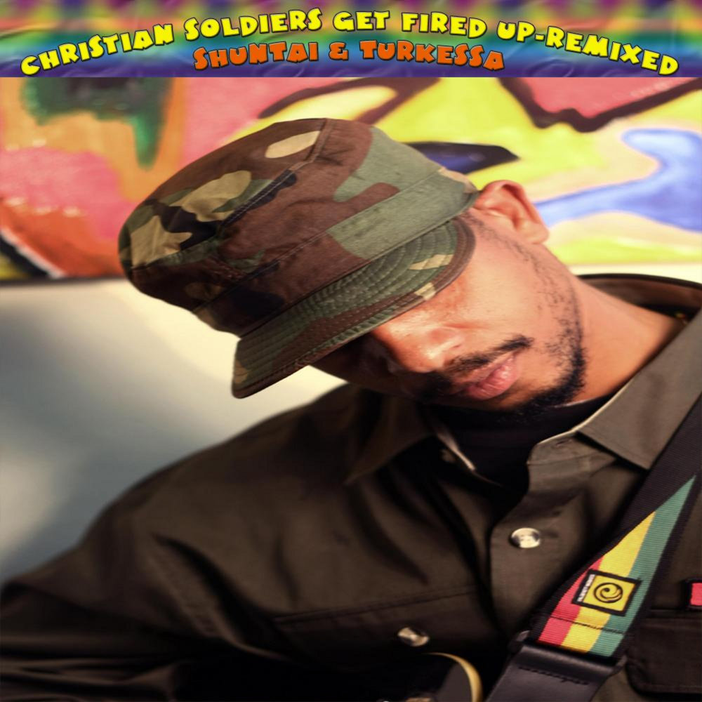 солдат на фоне рассвета. надписи на касках американских солдат во вьетнаме. фото salute - toy soldier (2009). спецназовец и девушка любовь. A soldier.