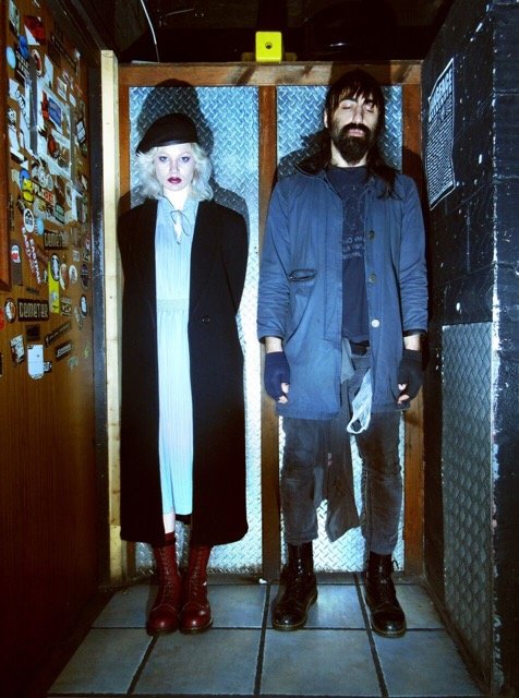 Crystal Castles Стиль Музыки