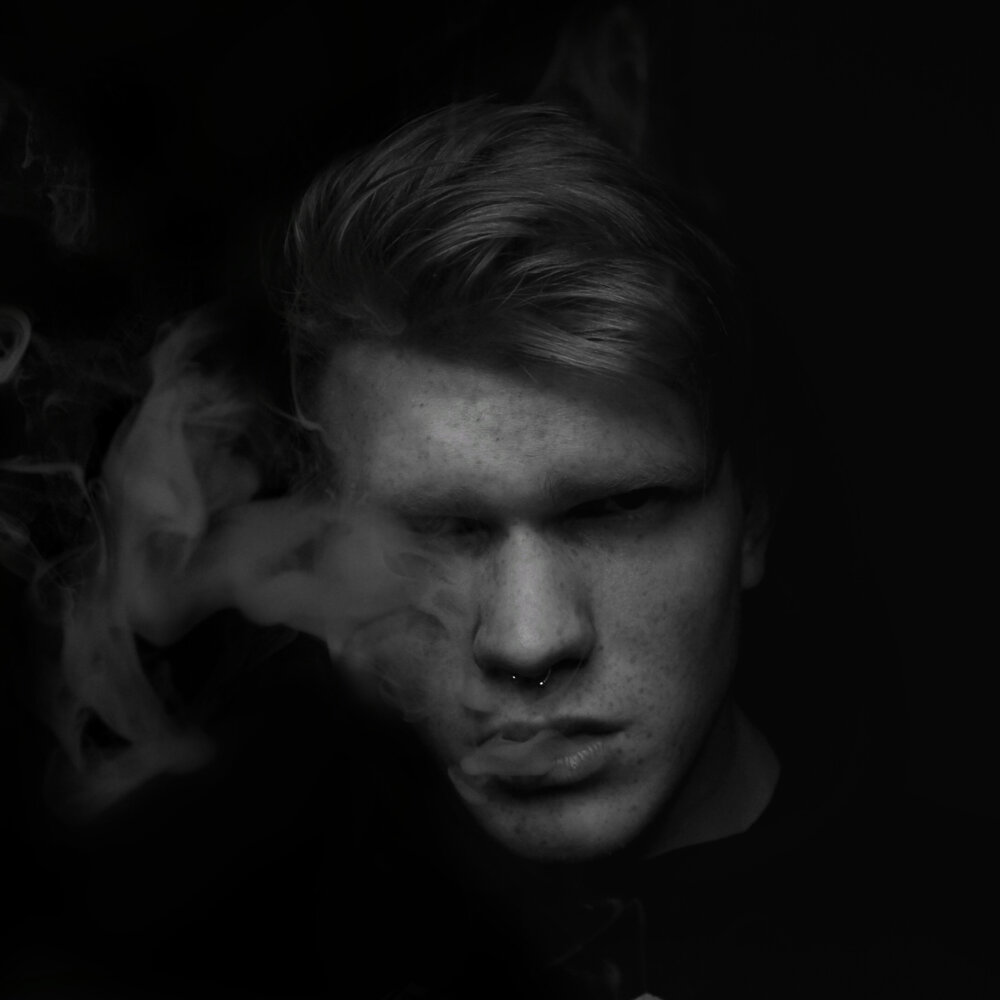 Красивый дым на черном фоне. Ramil сигаретный дым. Ледяной дым. Альбом дым. Дым.