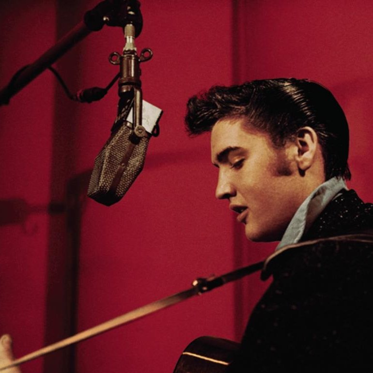 Элвис пресли слушать. Beautiful Elvis. Elvis Presley - Runaway. Elvis Presley today. America young beautiful Elvis.