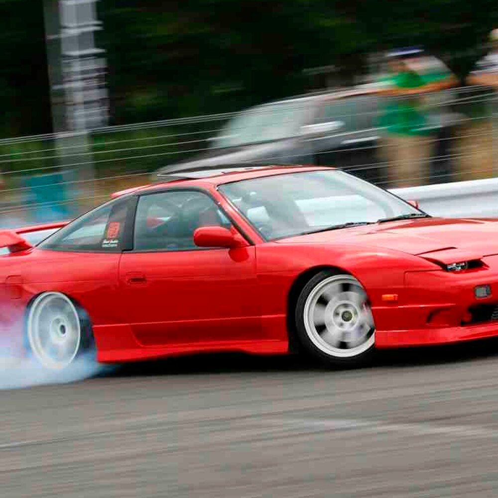 Дрифт на зелёном Nissan 180sx