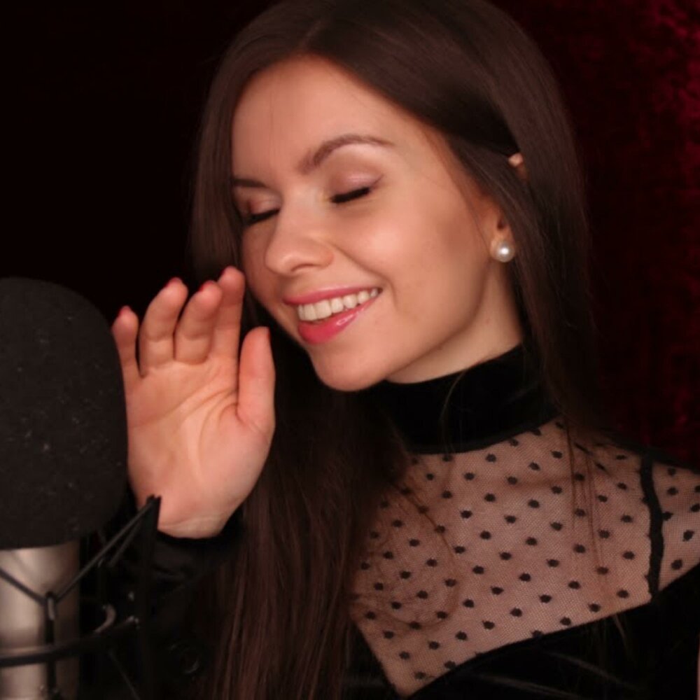 Девушка асмр слушать