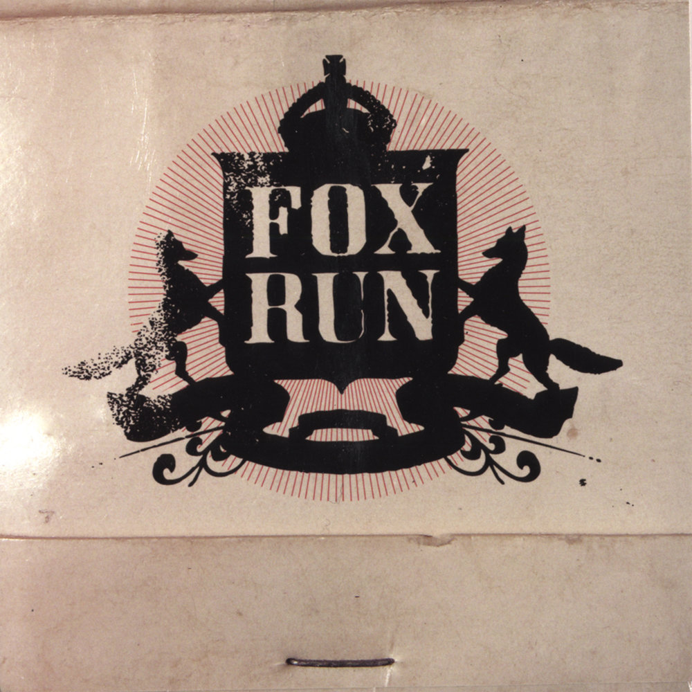 Fox on the run. Running Fox обложки альбомов. Black Fox обложка. Kiss Fox on the Run обложка альбома.