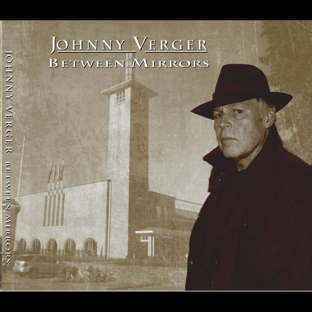 Between mirrors. Современное искусство скульптура. 2011 - mirrors. Between mirrors. Cities last broadcast umbra.