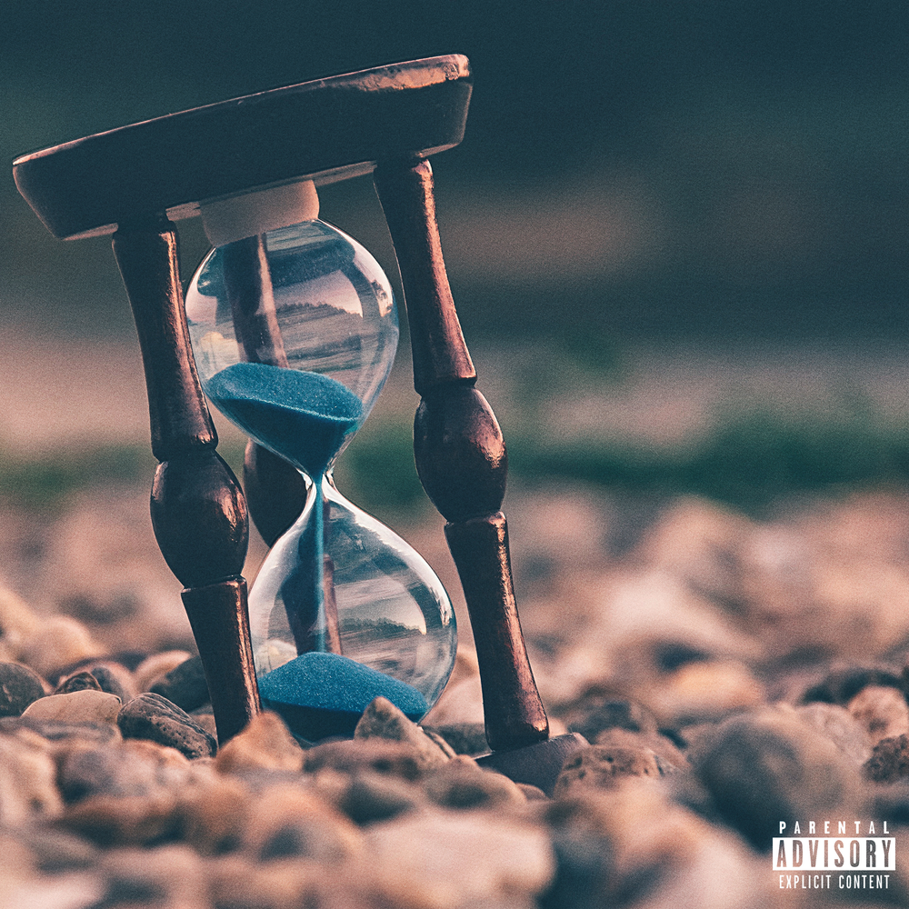 Время летит. Потеря времени. Wasting time sand. Time is passing by. Time is passing by.