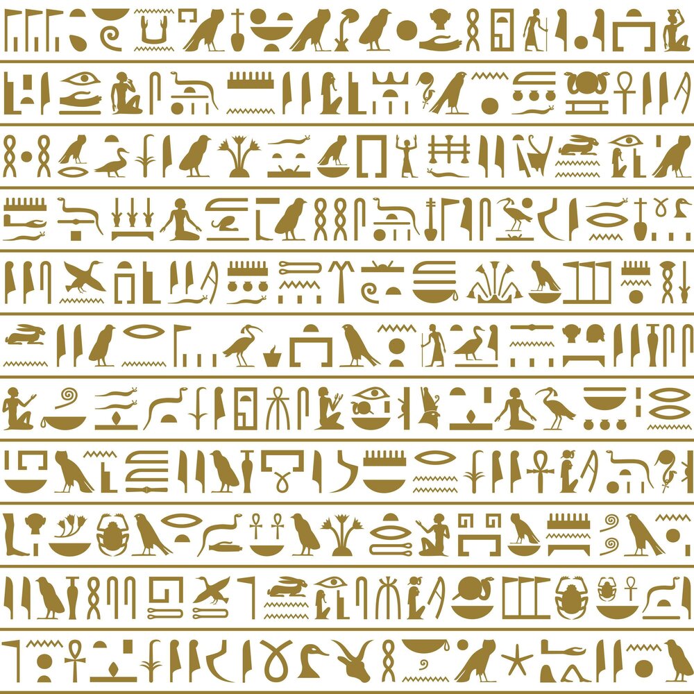Египетские иероглифы на белом фоне