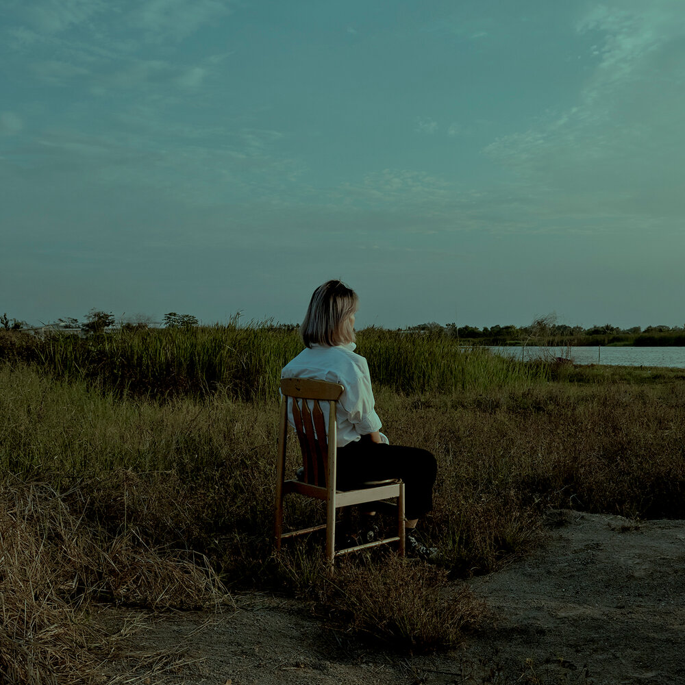 Neffex take me back again. Let me back. Let me back. Victor ark. Aze call me back.