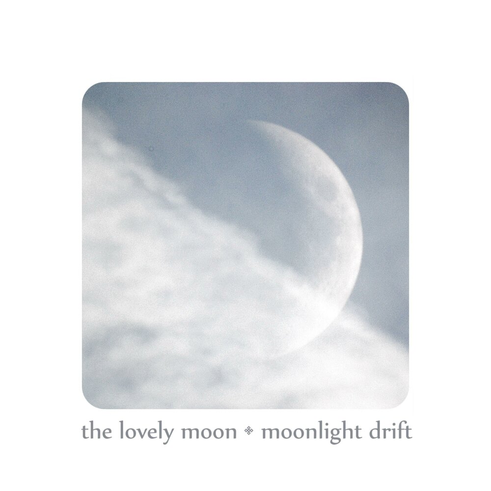 Lovely moon. Луна Лавли. Луна ловели. Viini Love the Moon. New Moon Blessing of the Welkin Moon.