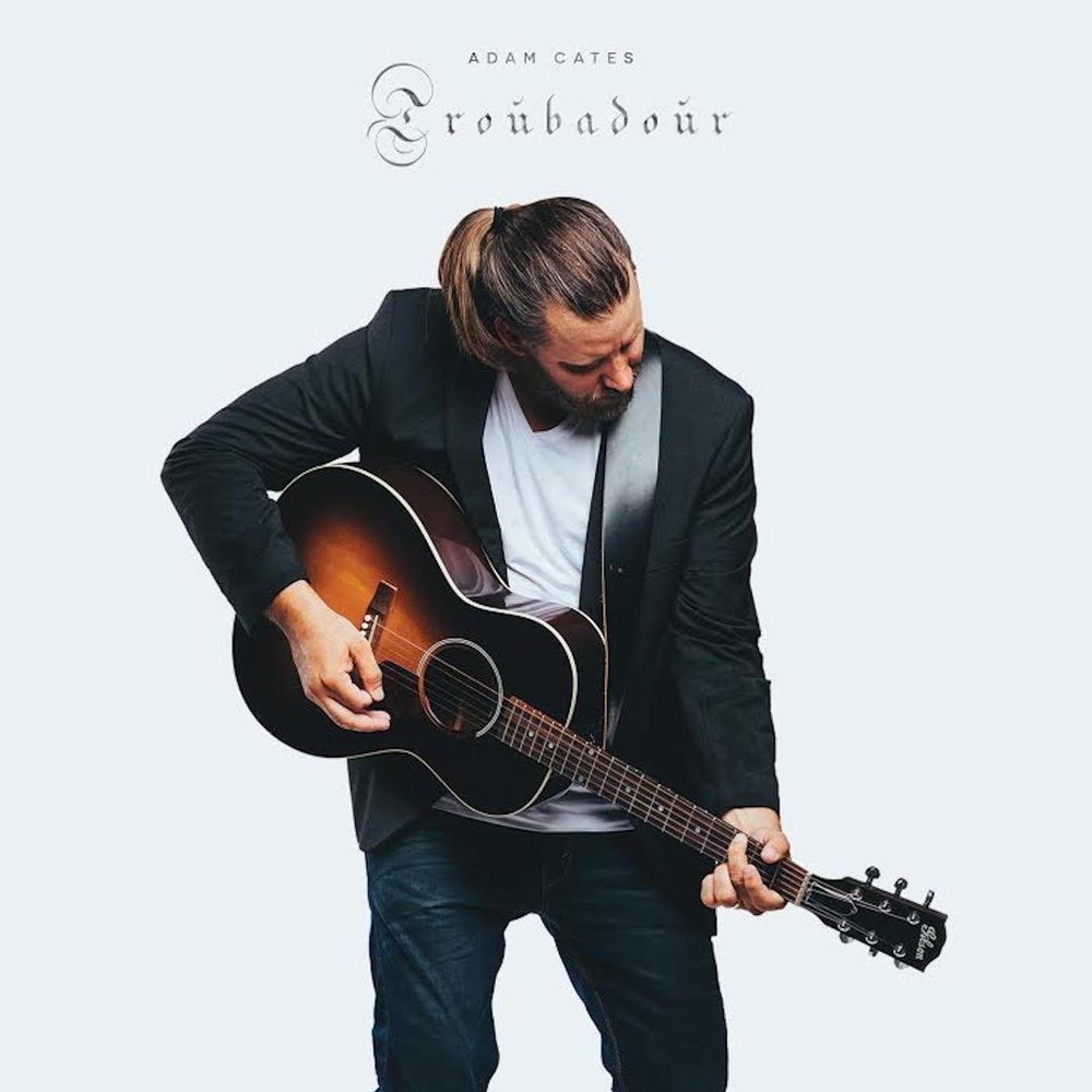 Человек с геймпадом в руках. Adam calling you. Диско раунд. Adam calling you. Adam call.