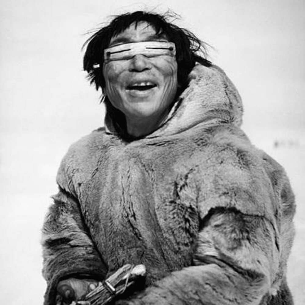 Чукча хочет. Эскимосы инуиты. Аляска Эскимосы. Эскимосы и чукчи. Эскимосские очки.