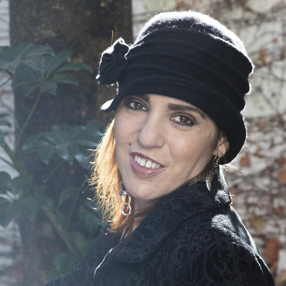 хоффман анна иркутск. фотомодель с фотоаппаратом. Anna camera. Anna atlas. Anna camera.