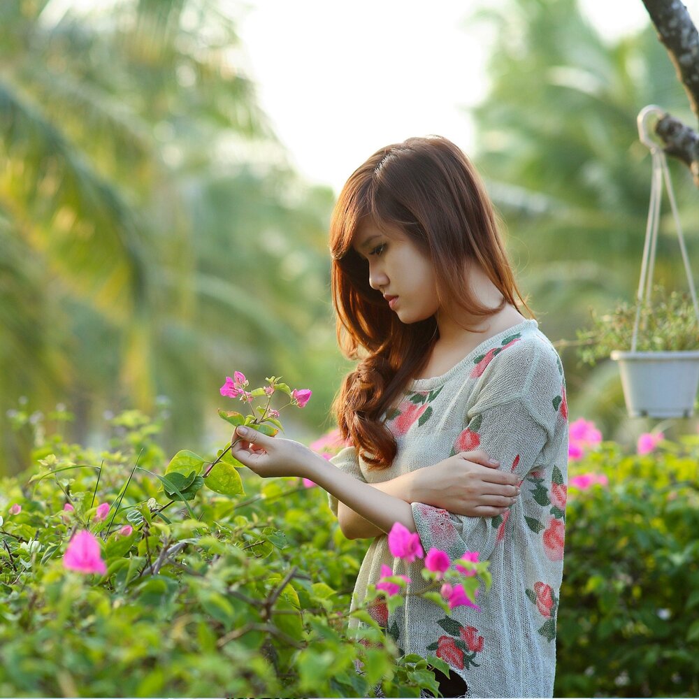 Such flowers. Sad Video.