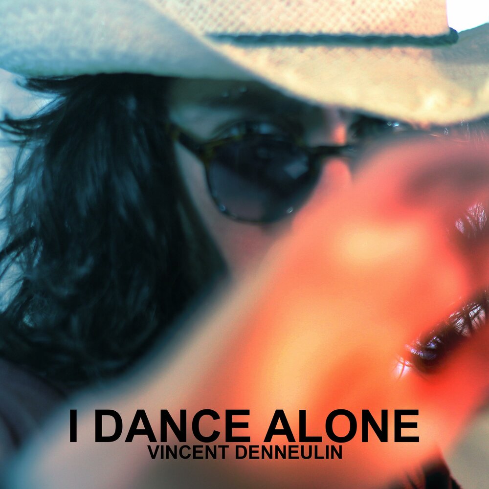 Стромае алор данс. Стромае алор данс. Alone dance. Алон данс песня. Blanks dance alone перевод.